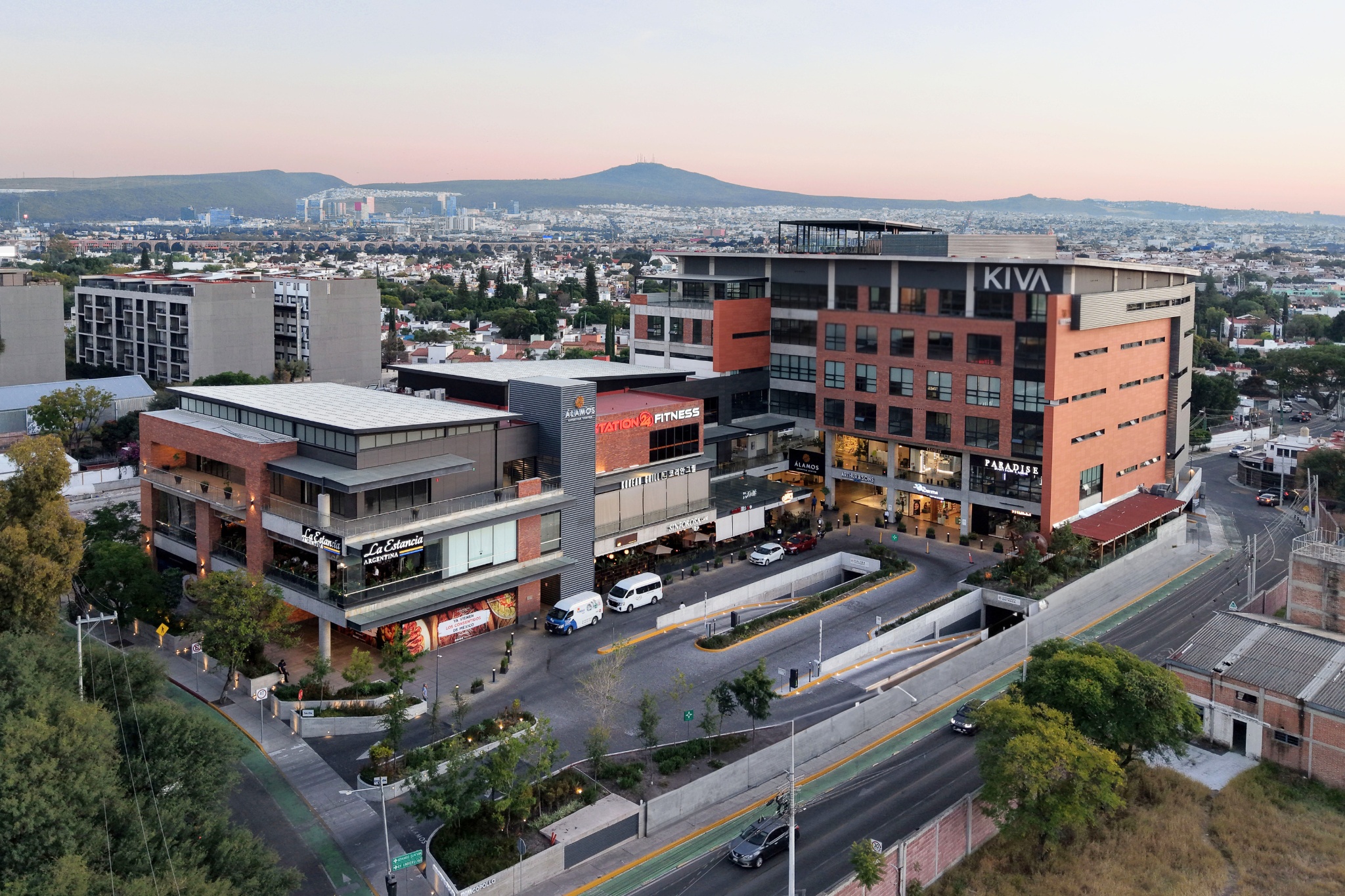 Álamos Lifestyle Center